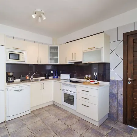 Marina Rubicon Villa Playa Blanca